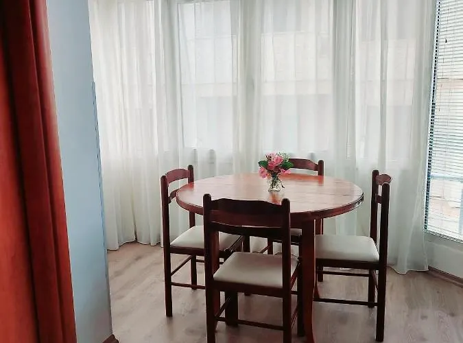 Holiday Apartments Apartament Golem (Tirana)