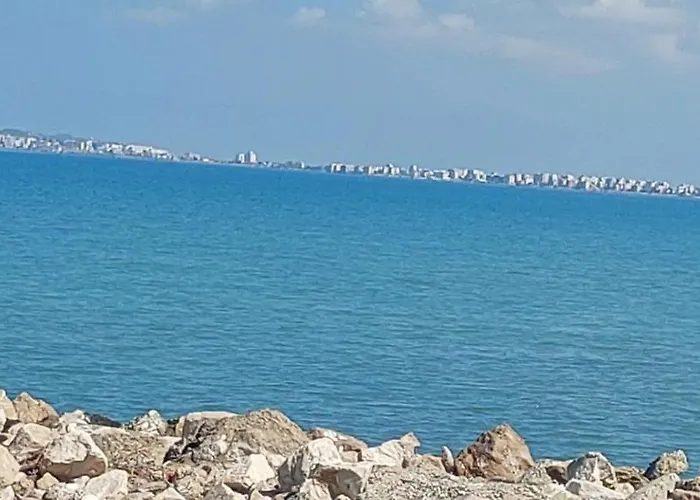 Holiday Apartments Golem (Tirana)